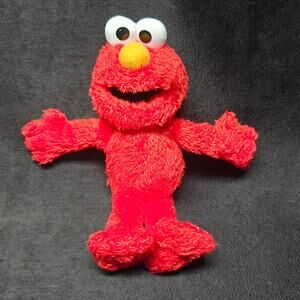 Sesame Street Smiling Elmo Stuffed Plush Toy Doll 10”